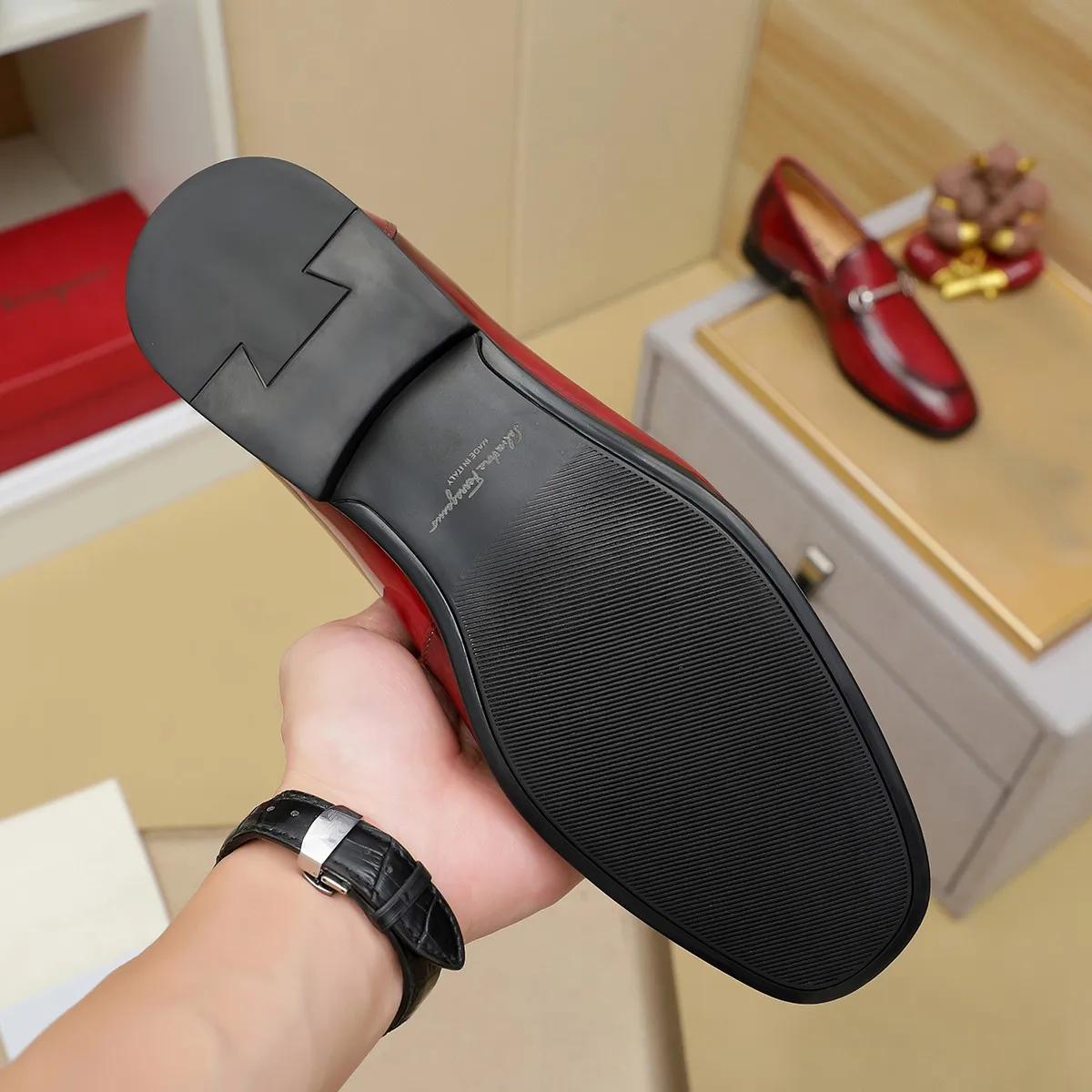Men's Men's Shoes 260 Ferragamo [Ferragamo] top imported suit men's shoes 💯Original copy of the official website, product materials: selected imported embossed calfskin + luxury hardware buckle accessories ~ imported water-dyed cow 🐂 leather lining. Strong three-dimensional visual effect, original combination outsole, multiple colors available😘 Size: 38-45